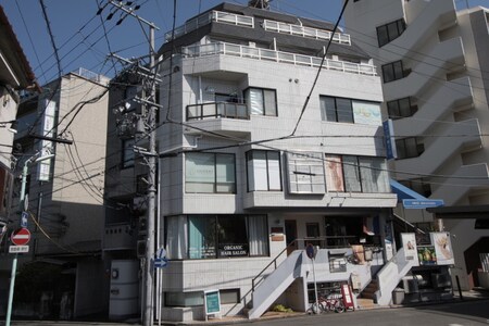ナビオ覚王山外観写真