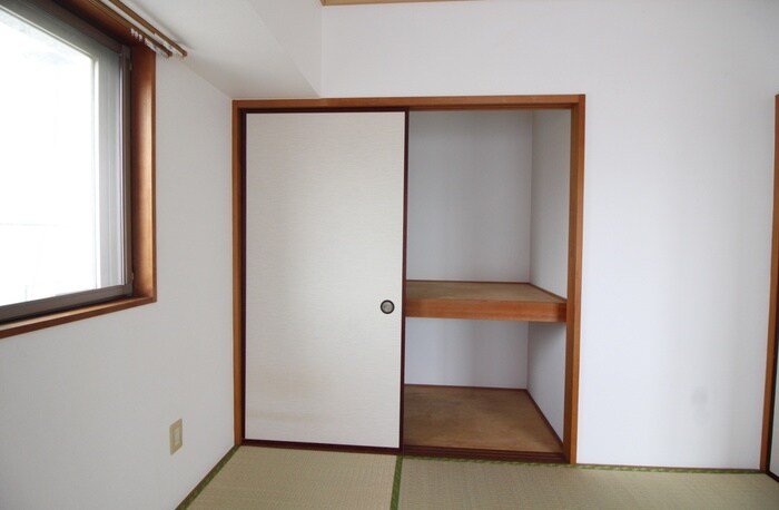 物件内観写真10　(収納)