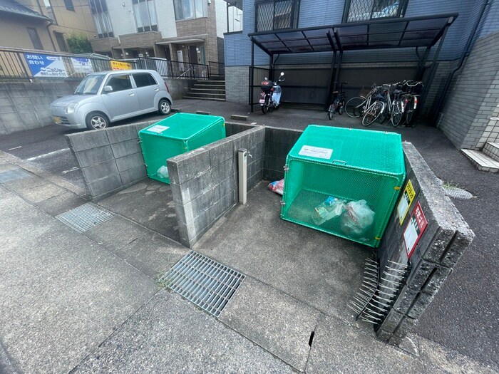 物件外観写真4　(建物設備)