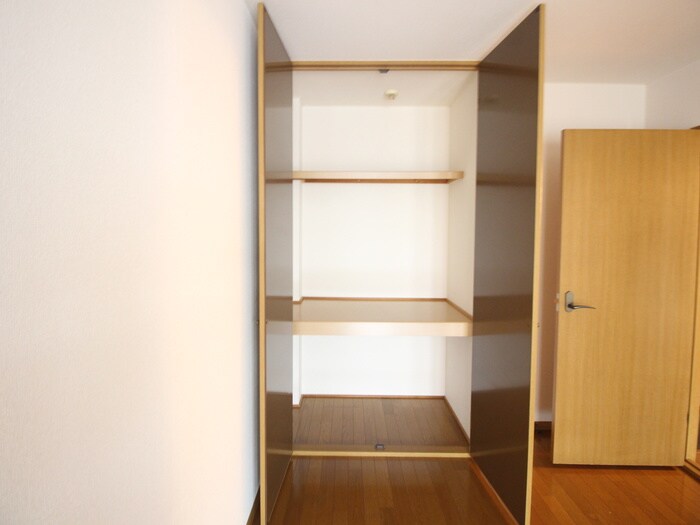 物件内観写真13　(収納)