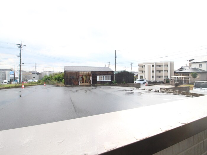 物件内観写真20　(室内からの展望)