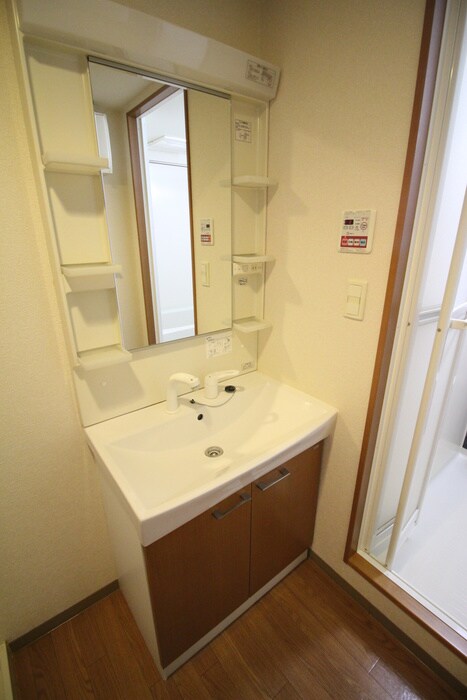 物件内観写真12　(洗面)