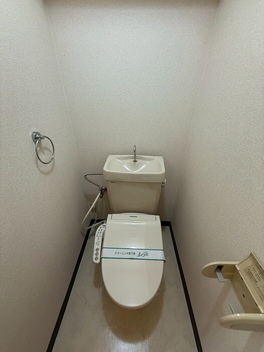 物件内観写真15　(トイレ)