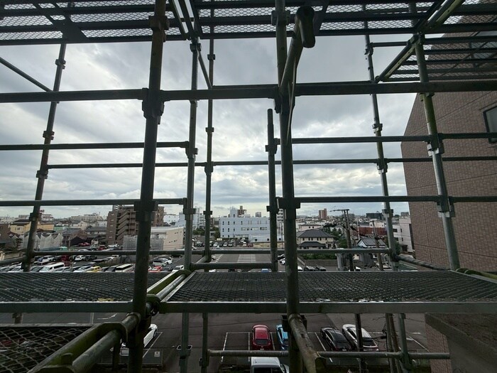 物件内観写真17　(室内からの展望)