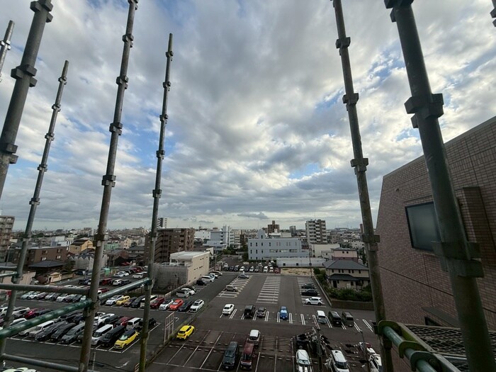 物件内観写真17　(室内からの展望)