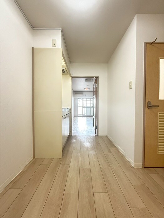 物件内観写真19　(廊下)