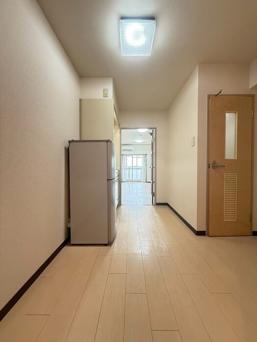 物件内観写真19　(廊下)