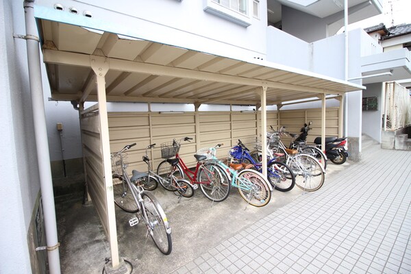 駐輪場