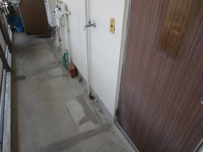 物件内観写真4　(洗濯機置場)