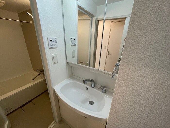 物件内観写真11　(洗面)