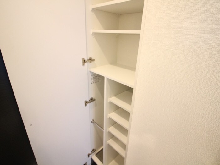 物件内観写真15　(靴箱)