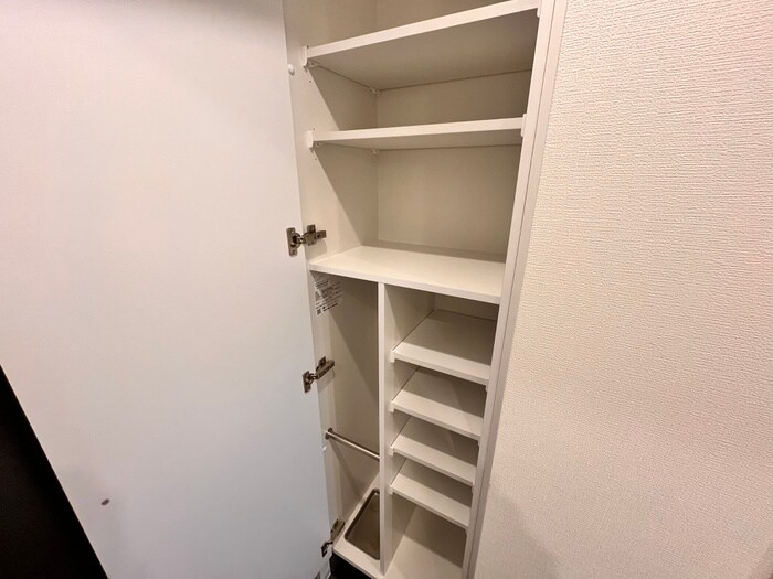 物件内観写真15　(靴箱)
