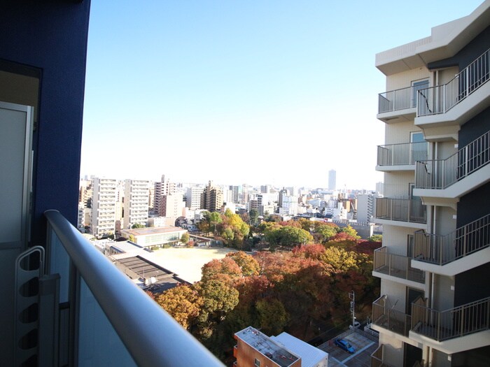 物件内観写真18　(室内からの展望)