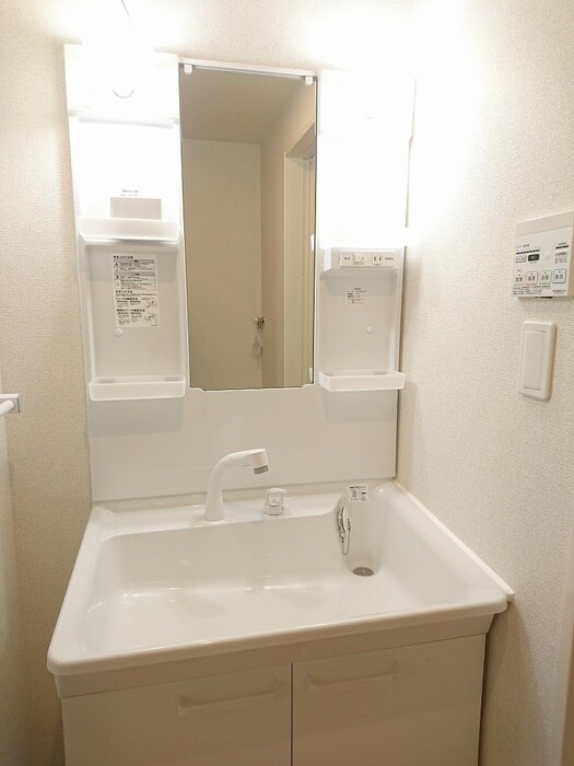 物件内観写真12　(洗面)