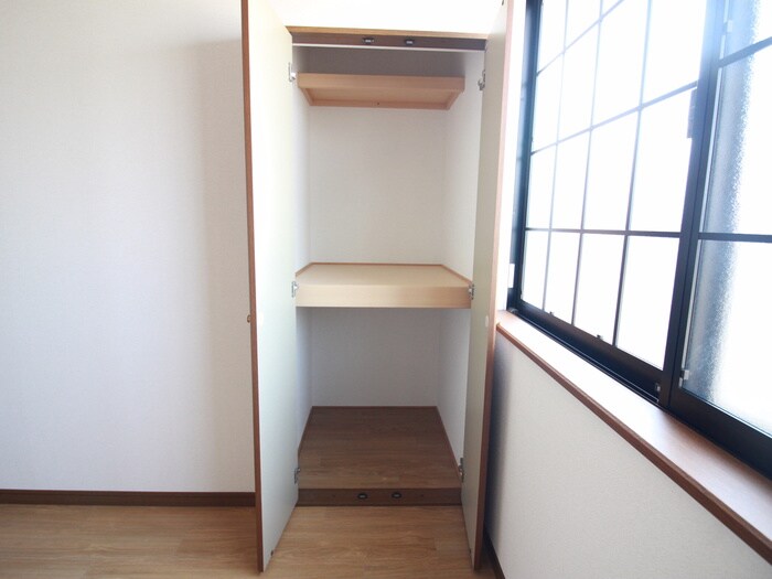 物件内観写真13　(収納)