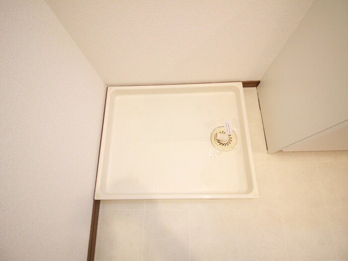 物件内観写真18　(洗濯機置場)