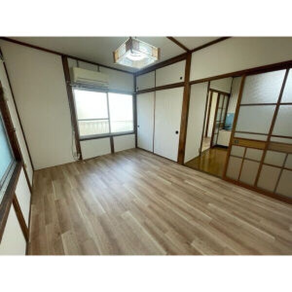 物件内観写真5　(居室)