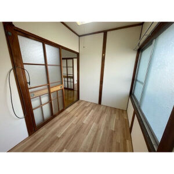 物件内観写真6　(居室)