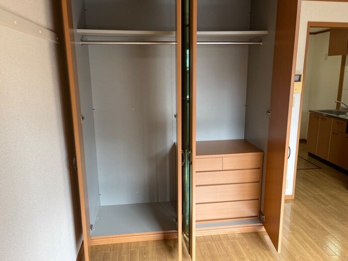 物件内観写真10　(収納)