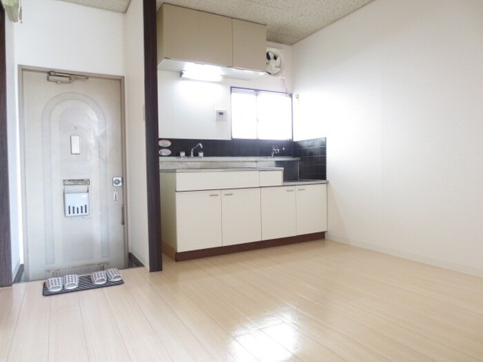 物件内観写真5　(居室)