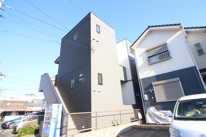 物件外観写真2　(外観写真)