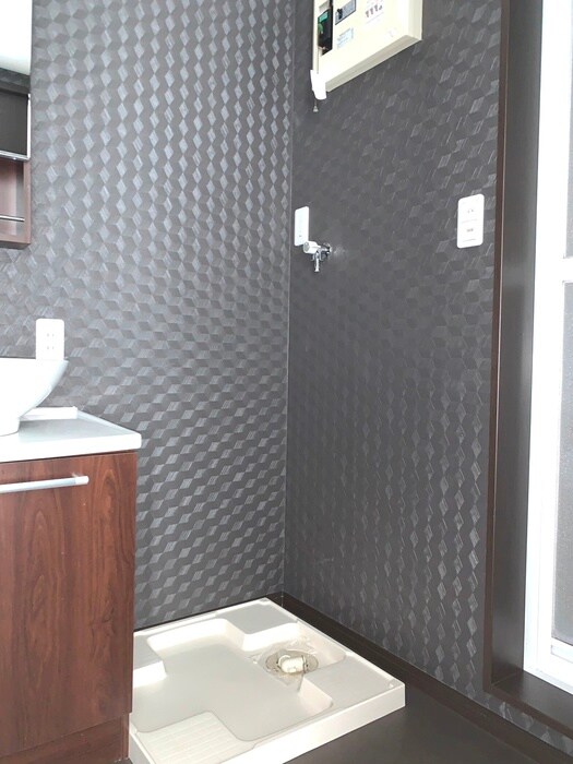 物件内観写真12　(洗濯機置場)