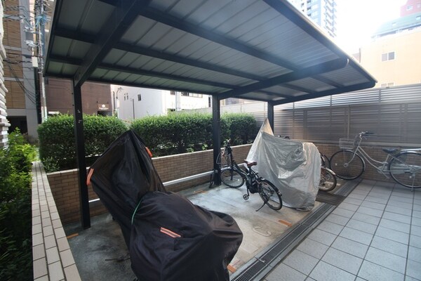 バイク置き場