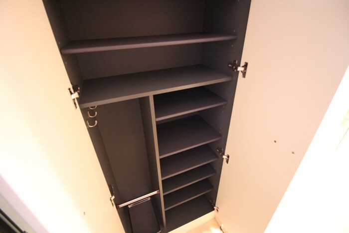 物件内観写真16　(靴箱)