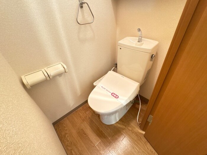 物件内観写真9　(トイレ)