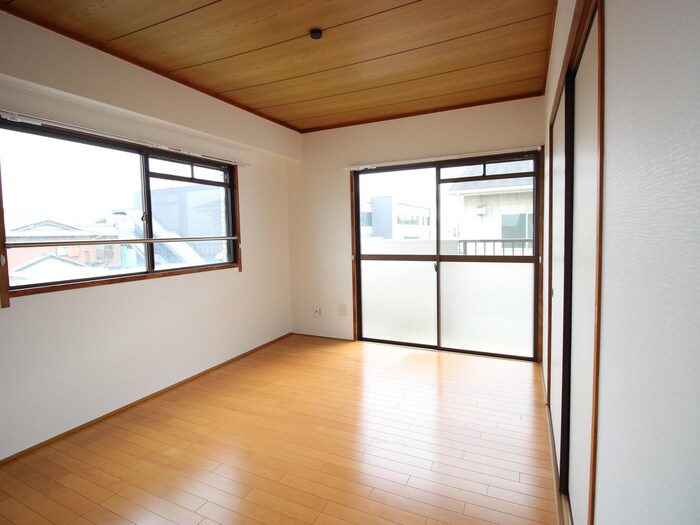 物件内観写真8　(居室)