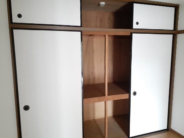 物件内観写真15　(収納)