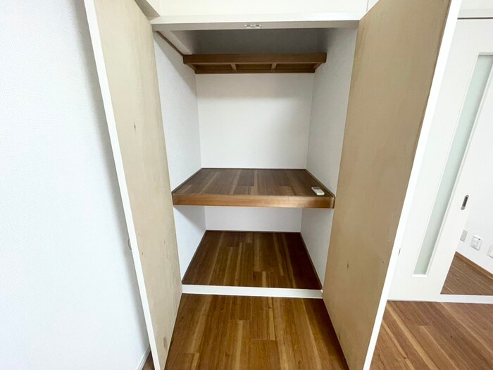 物件内観写真11　(収納)