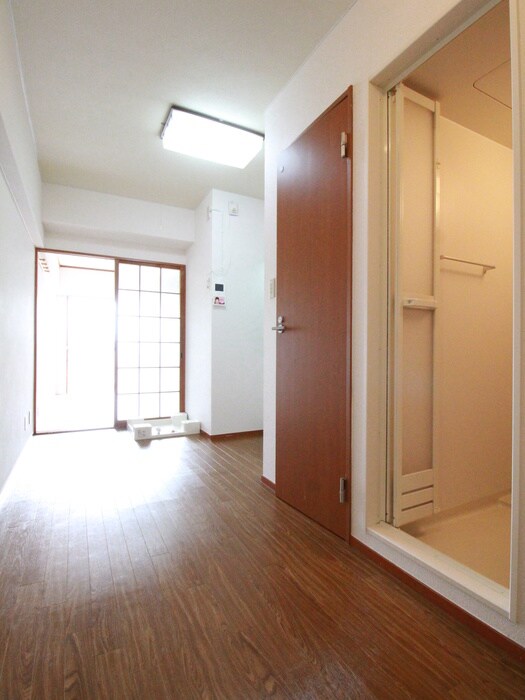 物件内観写真14　(廊下)