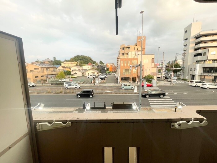 物件内観写真18　(室内からの展望)