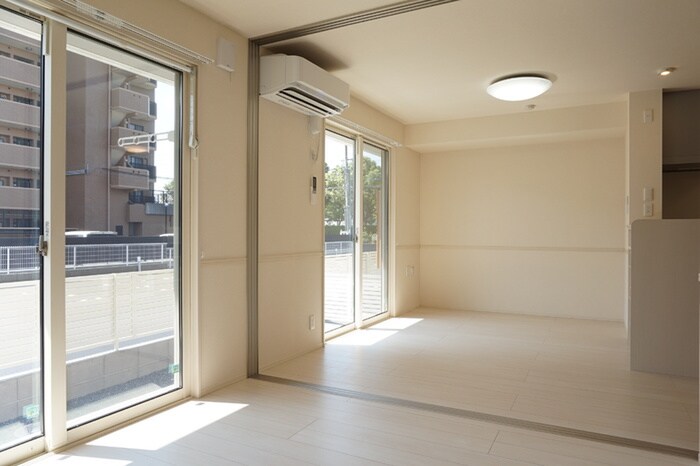 物件内観写真6　(居室)