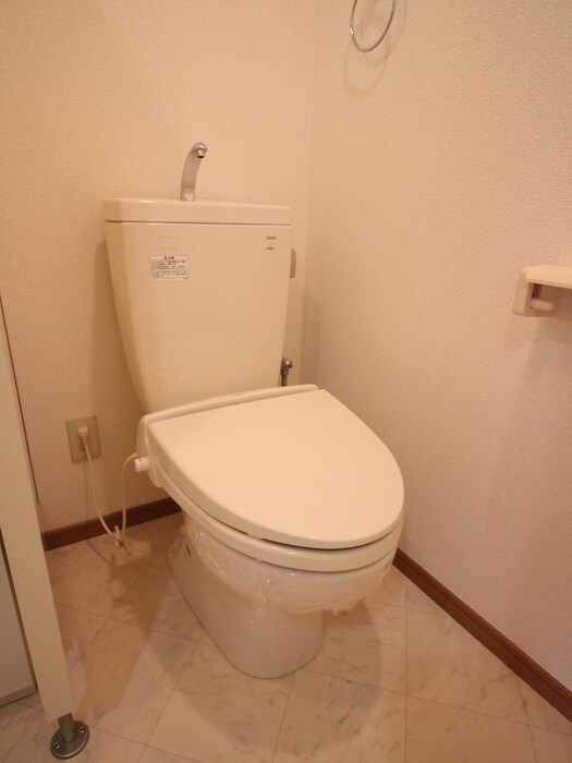 物件内観写真12　(トイレ)