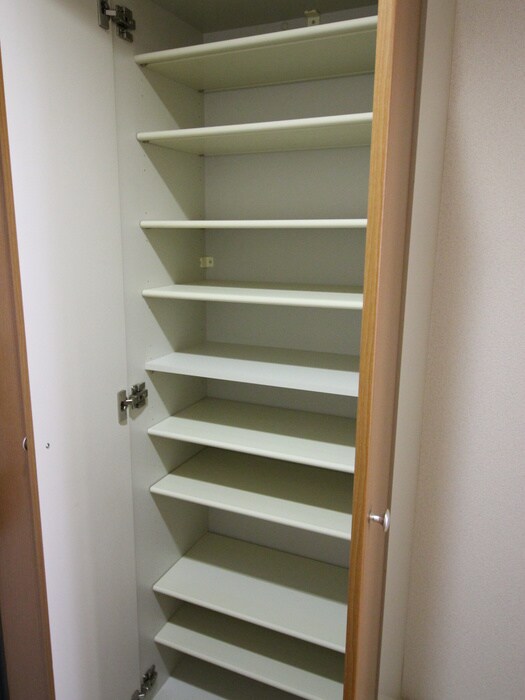 物件内観写真16　(靴箱)