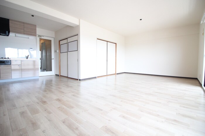 物件内観写真8　(居室)