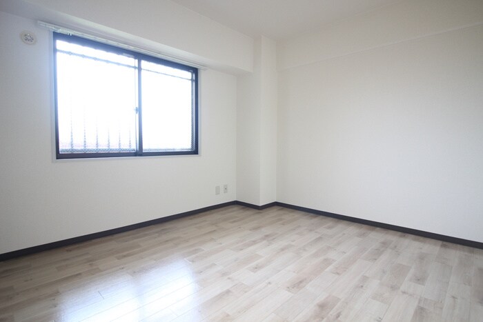 物件内観写真13　(居室)