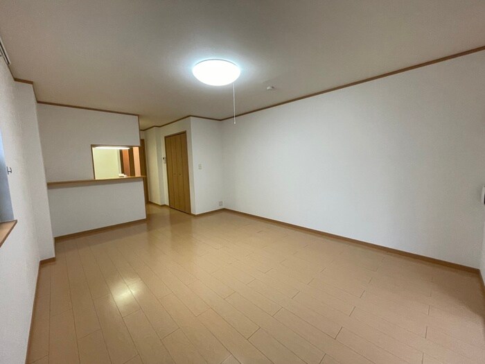 物件内観写真5　(居室)