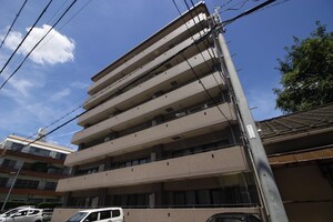 エステート垣戸外観写真