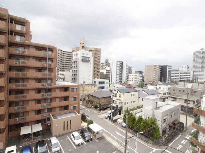 物件内観写真22　(室内からの展望)