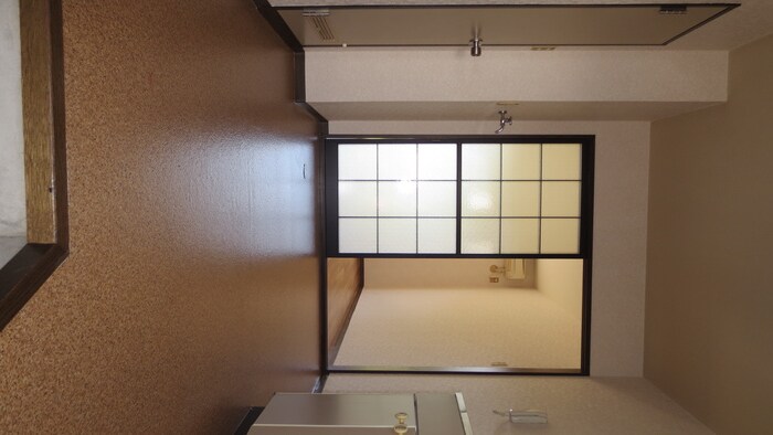 物件内観写真7　(玄関)