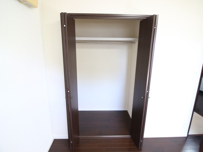 物件内観写真12　(収納)
