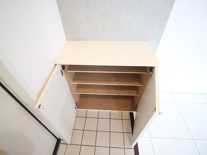 物件内観写真18　(靴箱)