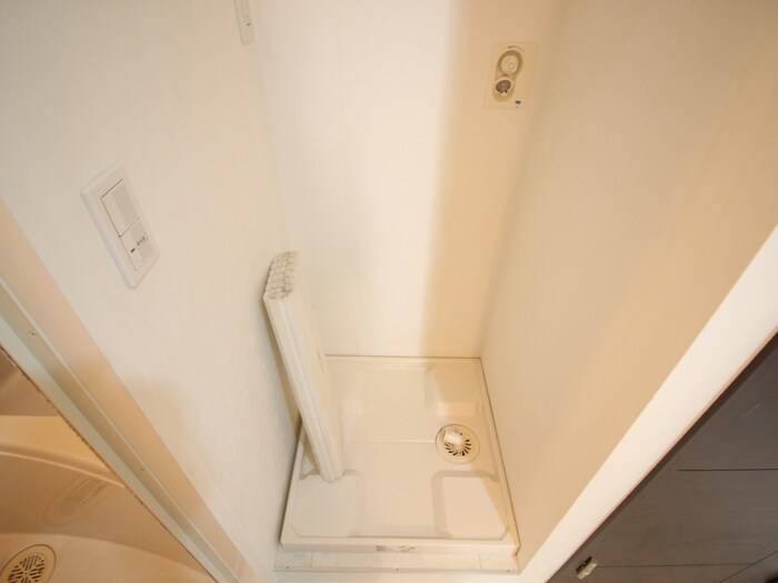 物件内観写真22　(洗濯機置場)