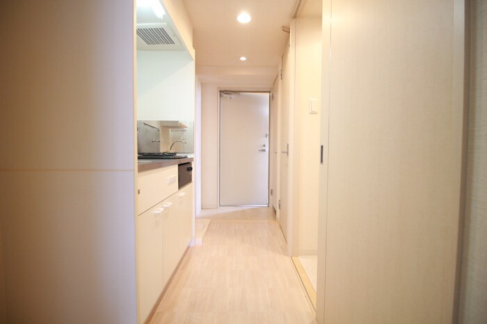 物件内観写真11　(廊下)