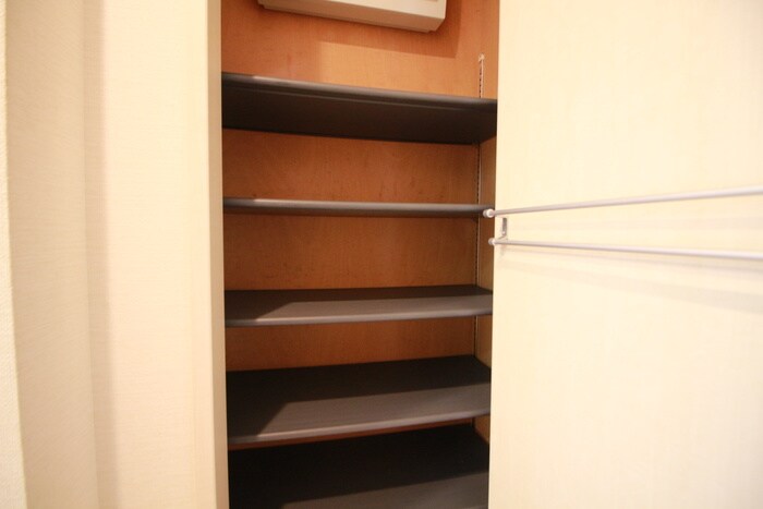 物件内観写真17　(靴箱)