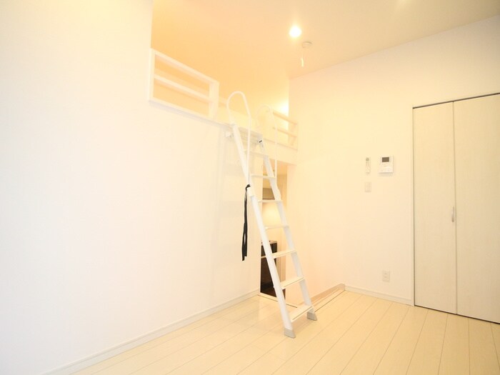 物件内観写真8　(居室)