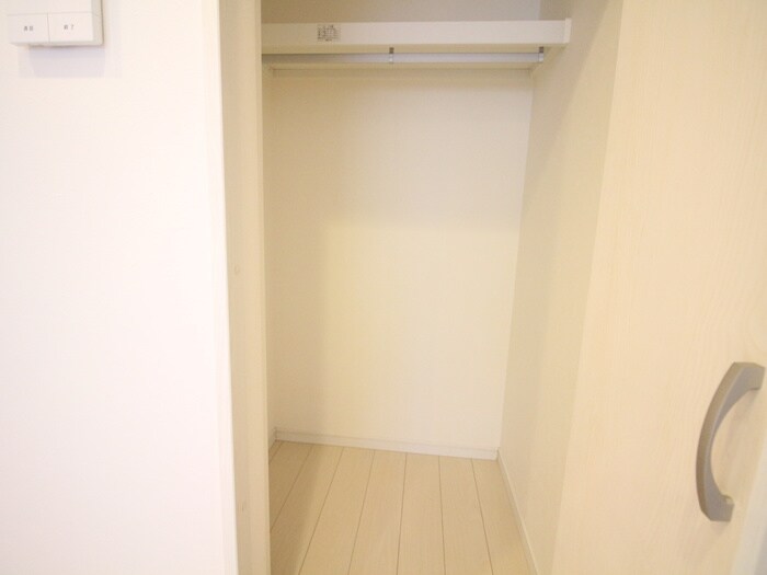 物件内観写真9　(収納)